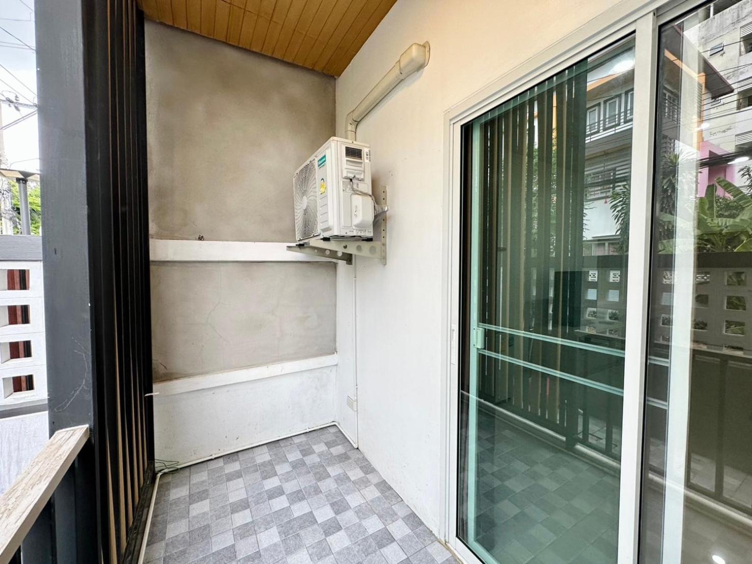 Hada House Apartment 曼谷 外观 照片