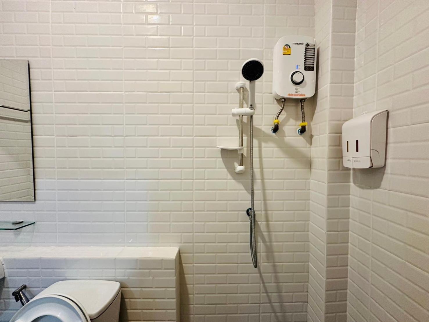 Hada House Apartment 曼谷 外观 照片