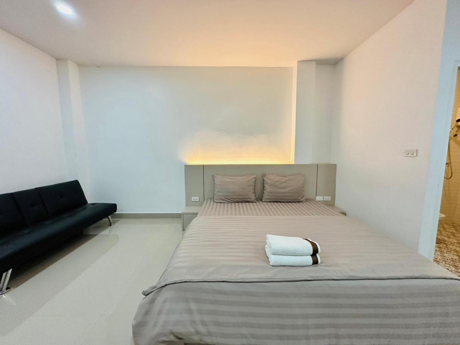 Hada House Apartment 曼谷 外观 照片